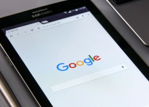 Hoe kom ik hoger in Google?